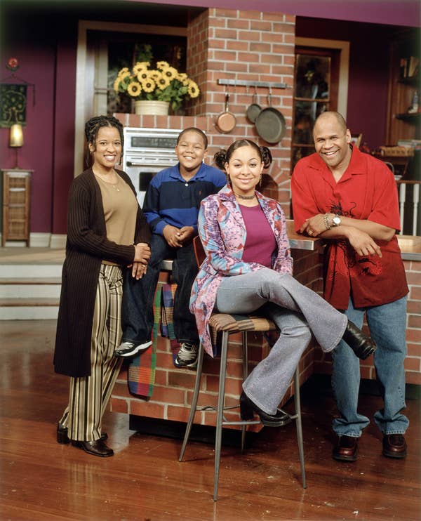Raven and her show family | Credit: Disney Channel / Everett Collection