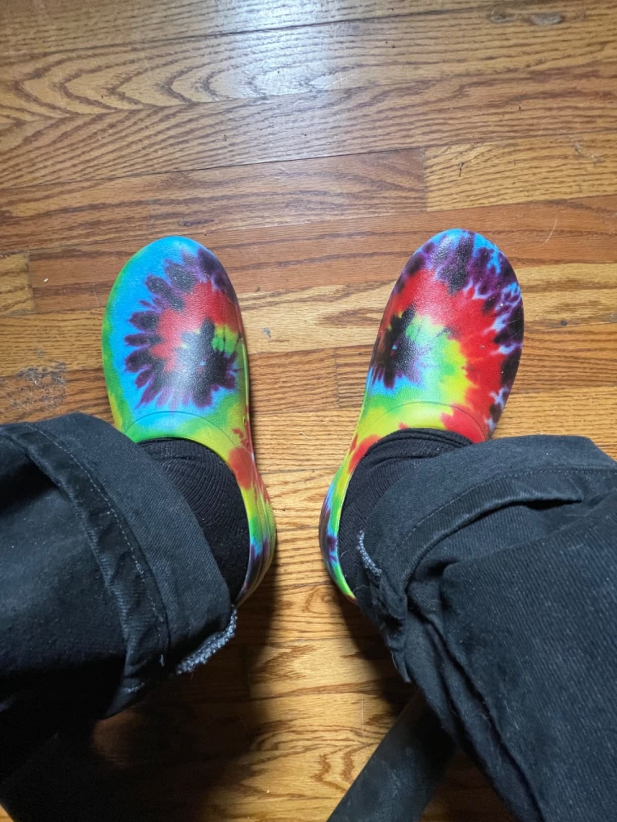 Reviewer in the tie-dye clogs