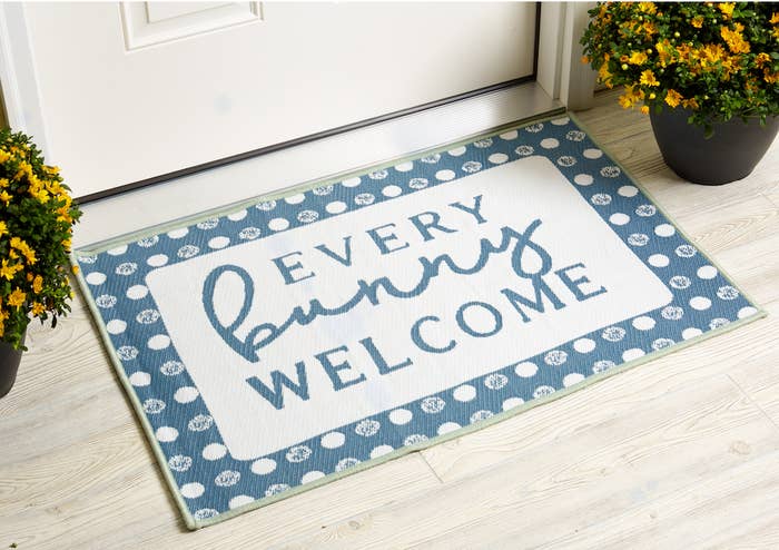 The mat placed before the front door