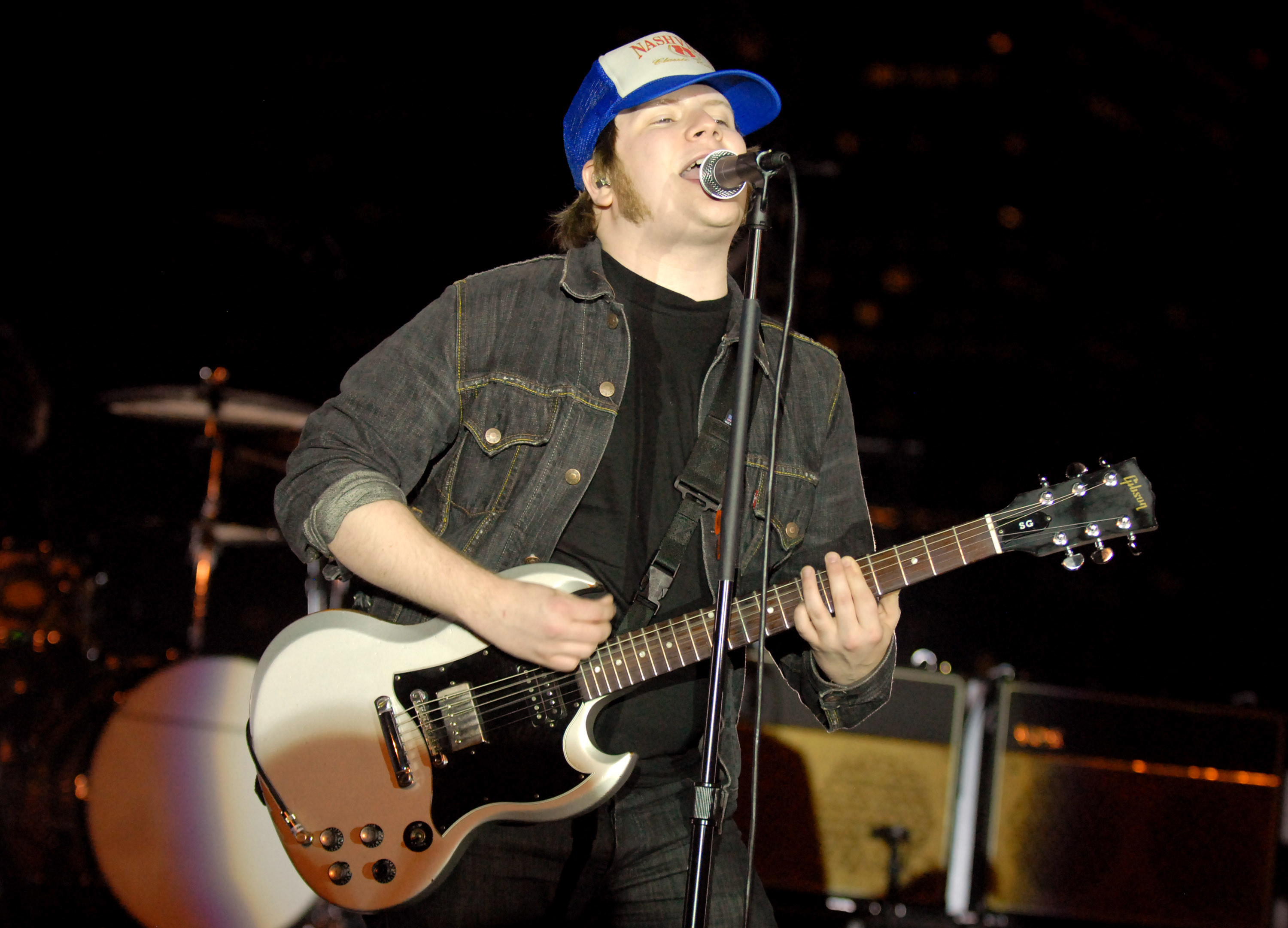 Patrick Stump performing in 2006