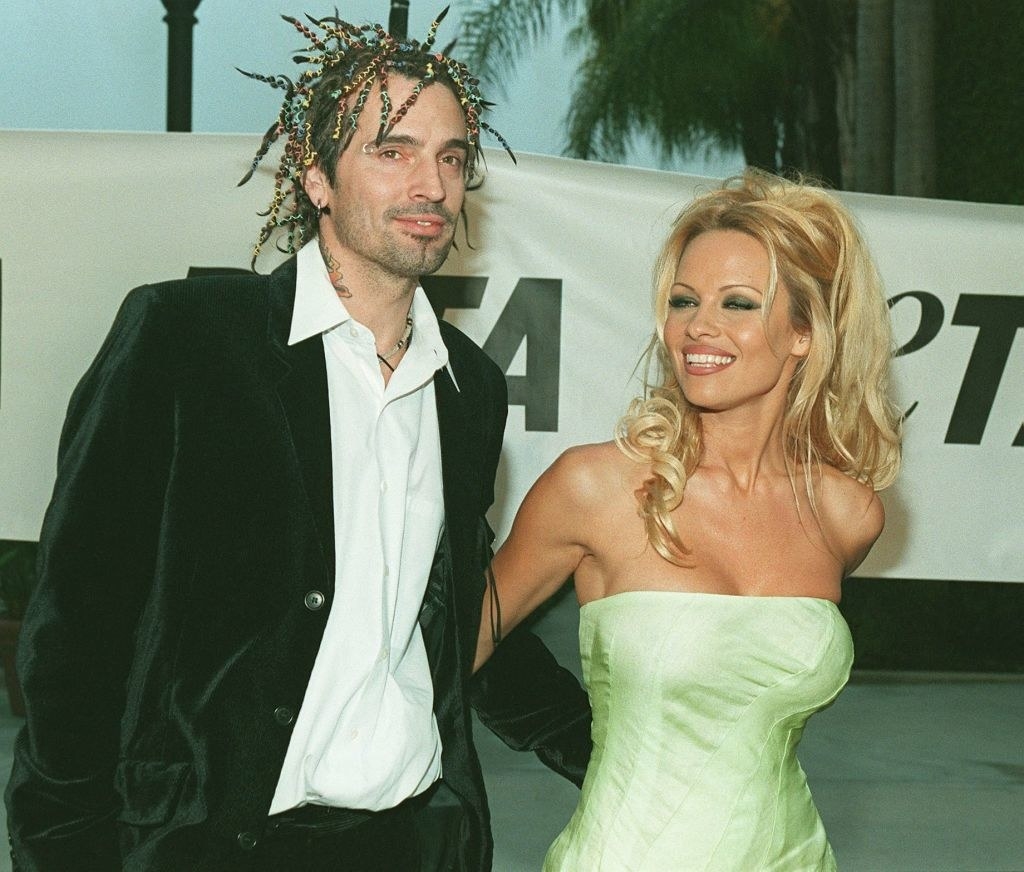 Pamela Anderson Memoir Details - 64