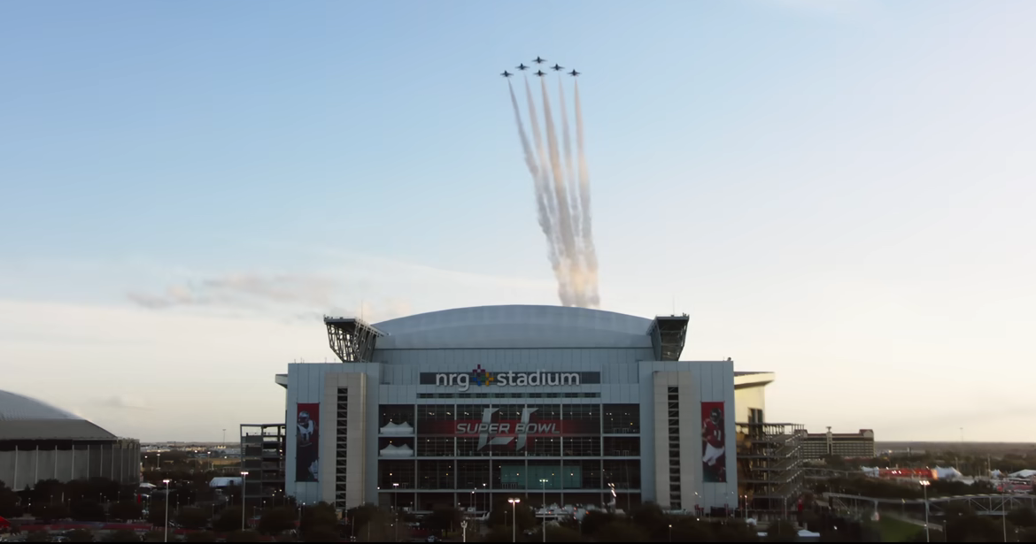 Jets flying over NGL stadium at the start of the super bowl