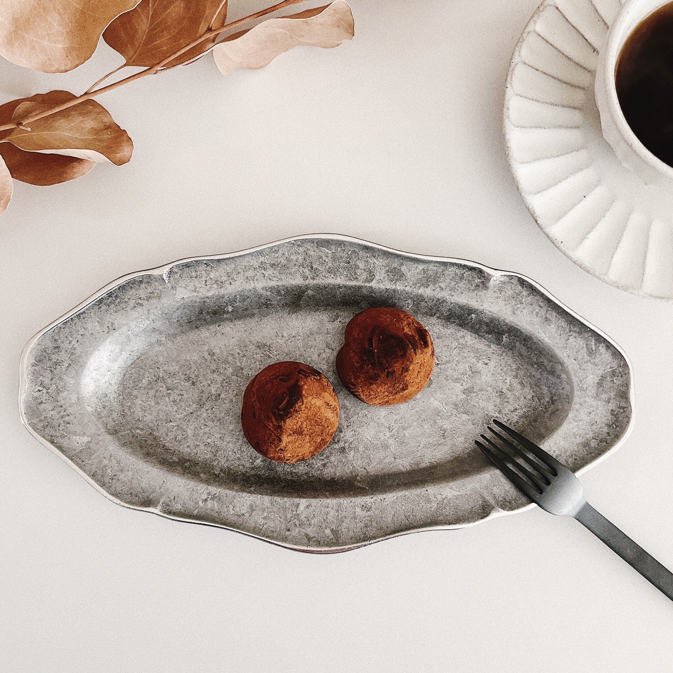 LAWSON(ローソン)の「クリーム包んだ生チョコトリュフ 2個入」