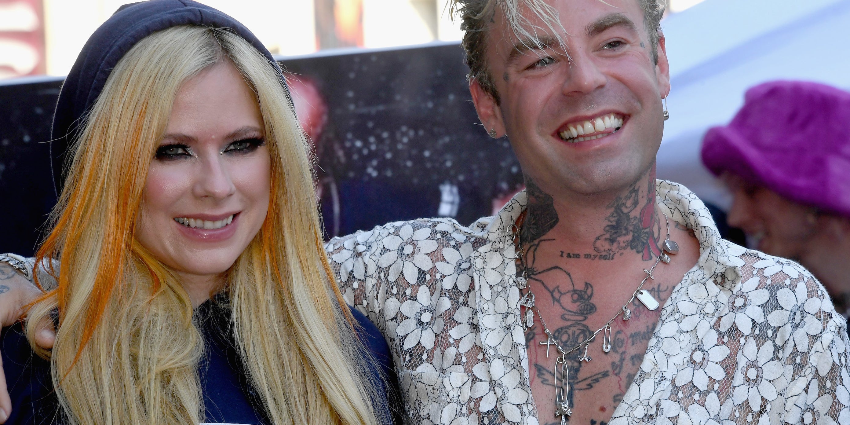 Avril Lavigne & Mod Sun's Engagement Is Reportedly Over - Vimarsana News
