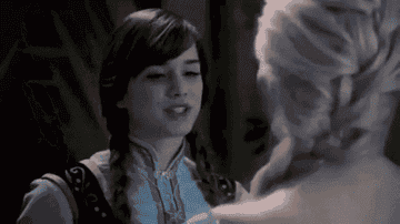 Anna and Elsa in &quot;Once Upon A Time&quot;