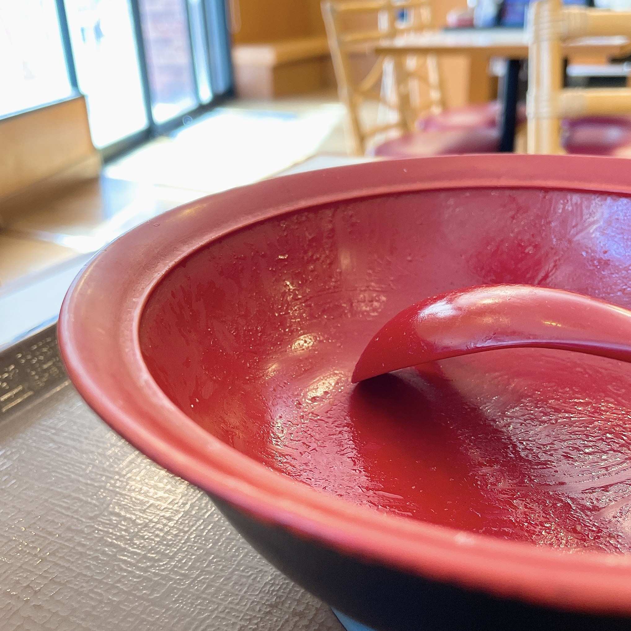 すき家のおすすめのメニュー「牛カルビ丼」