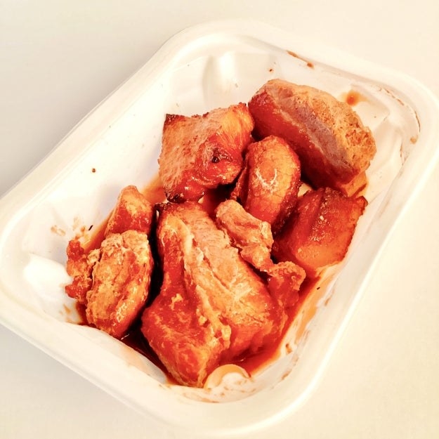 LAWSON（ローソン）のオススメの冷凍食品「肉感！直火焼き骨なしスペアリブ BBQソース」