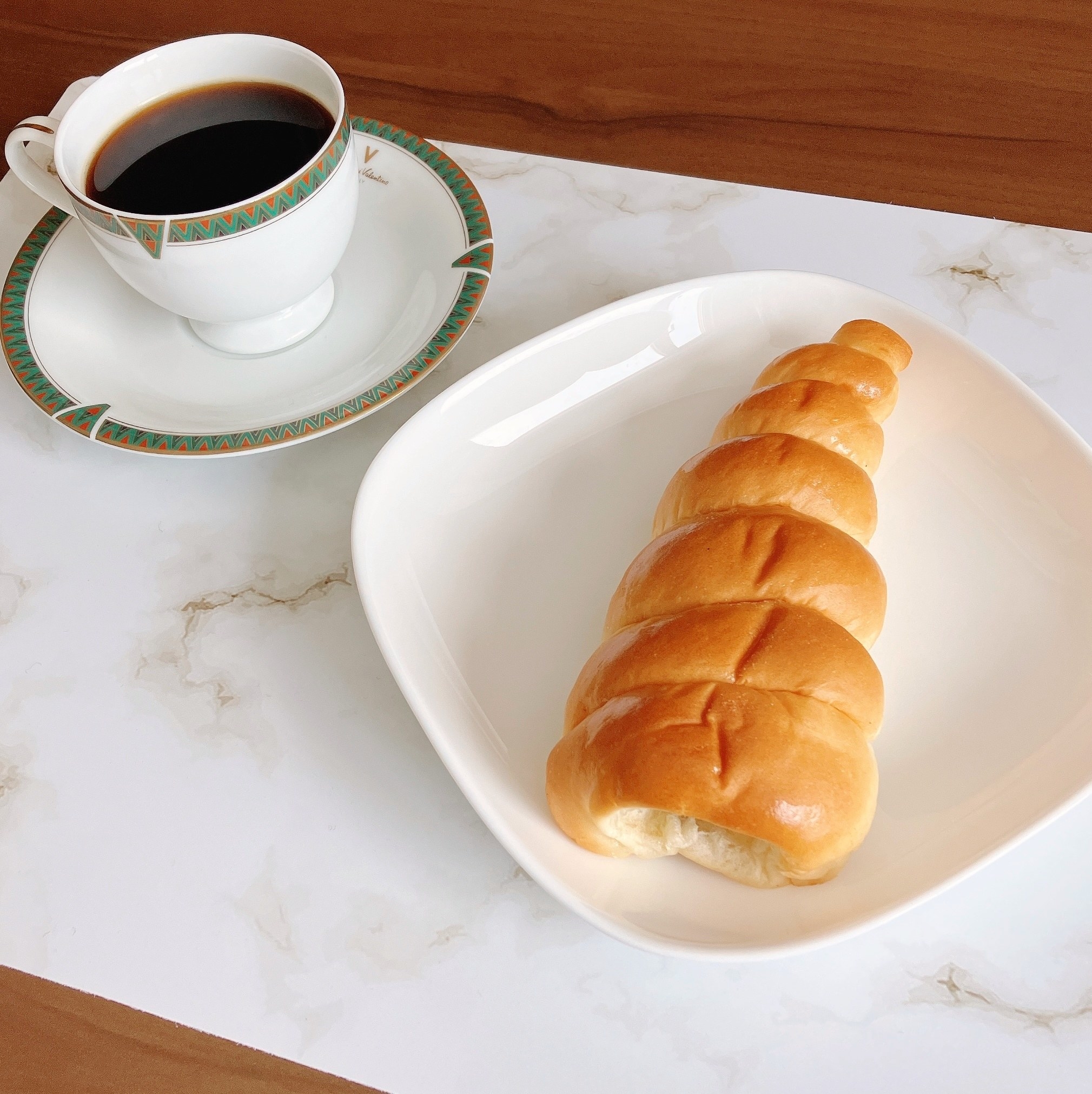 DAISO(ダイソー)のおすすめ日用品「ランチョンマット(抗菌、大理石風)」