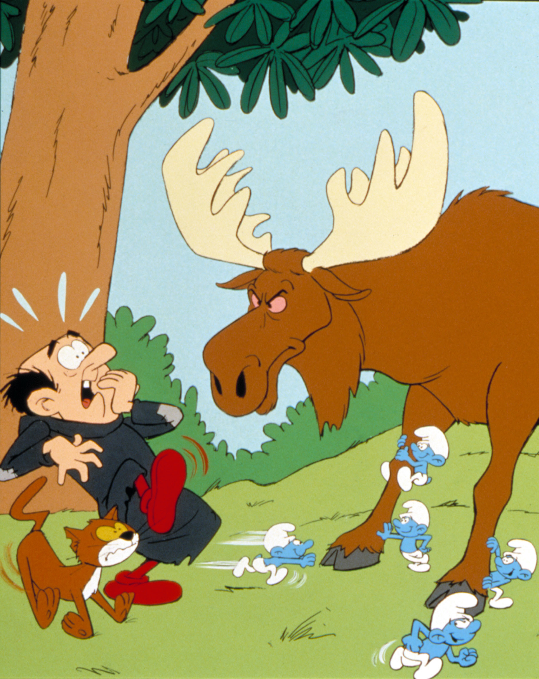 Gargamel and Azrael with a moose in The Smurfs