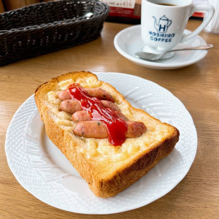 星乃珈琲店のおすすめモーニング「ウインナートースト」