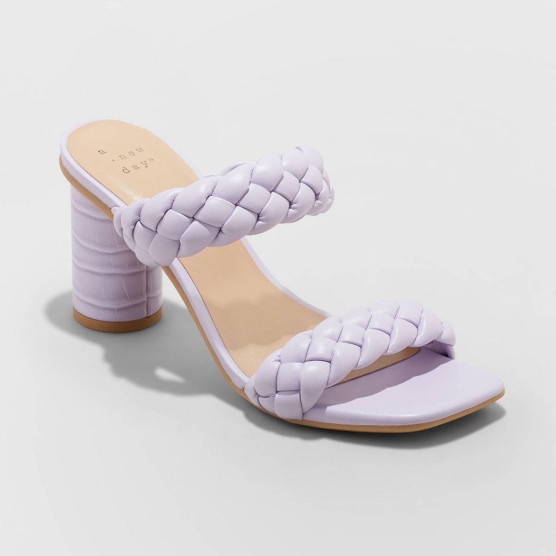 The lilac heel