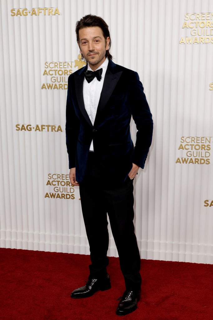 Diego Luna attends the 29th Annual Screen Actors Guild Awards