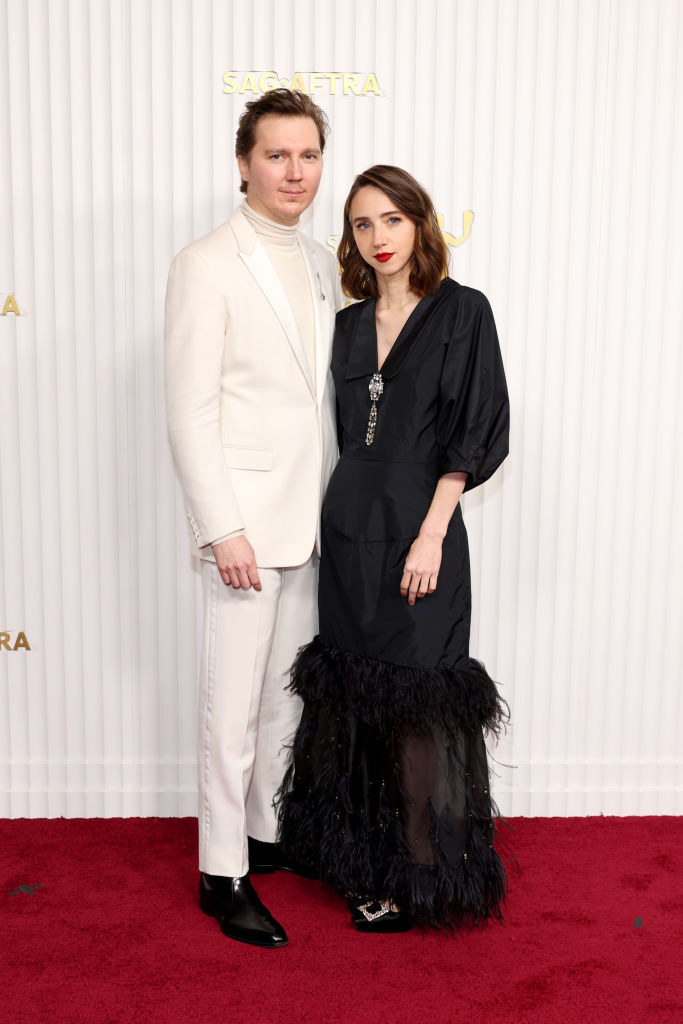 Paul Dano and Zoe Kazan attend the 29th Annual Screen Actors Guild Awards