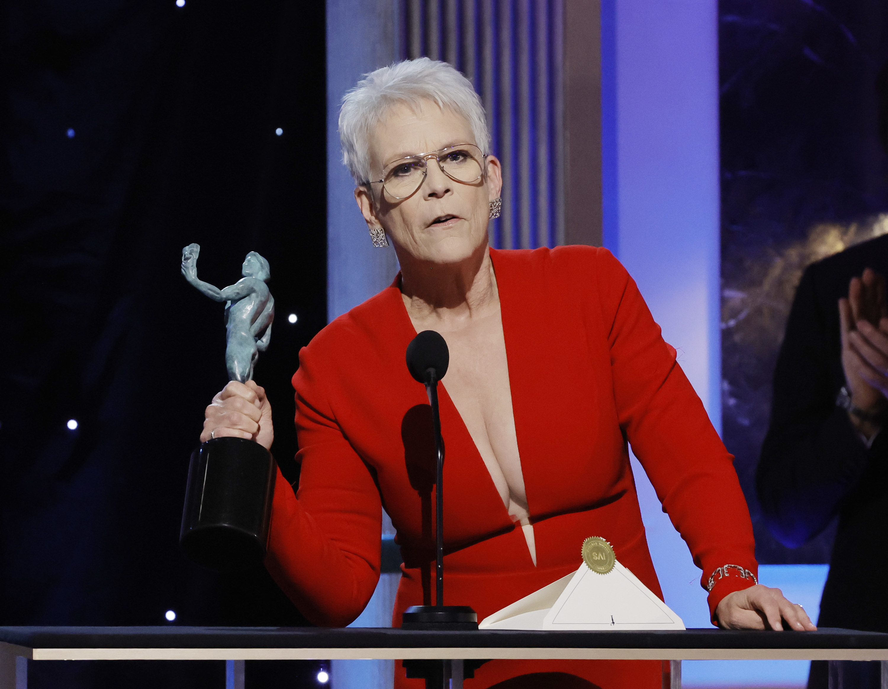 Jamie Lee Curtis Made Nepo Baby Joke At 2023 SAG Awards