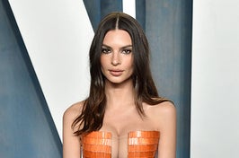 EmRata’s new short bob made its debut at a fashion show in NYC last night, and I am wondering if it's time for me to also be able feel the breeze on my neck.