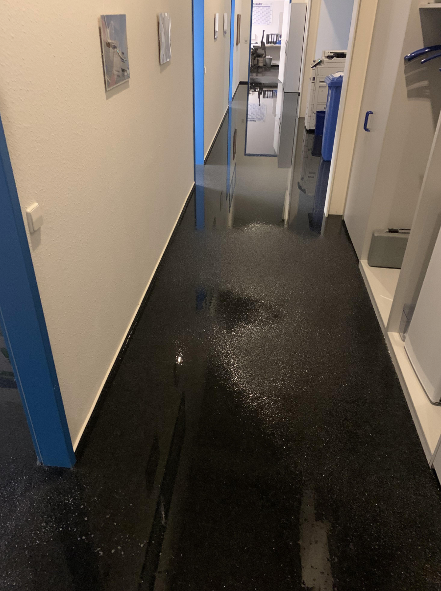 Water leaked all over office floor
