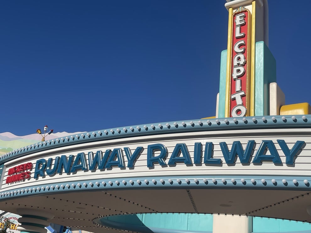 Mickey And Minnie's Runaway Rail Train At Disneyland What You Need To Know