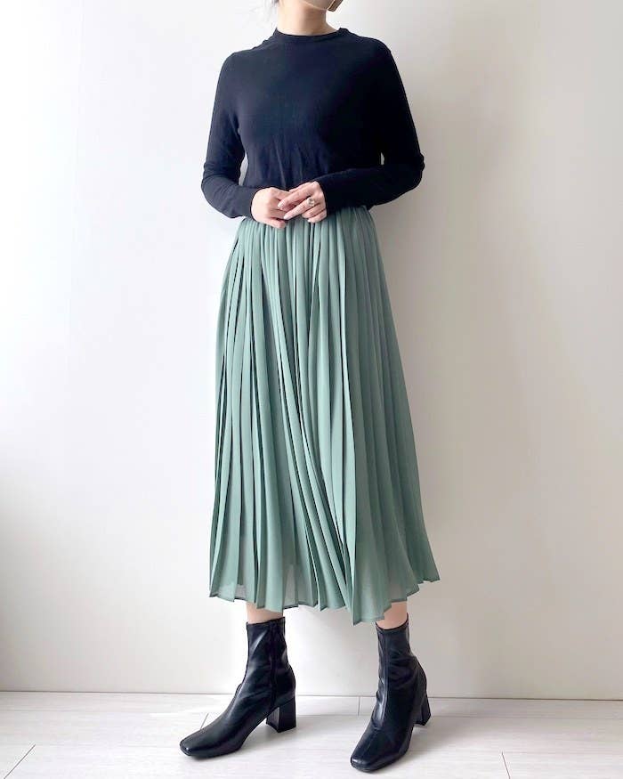 UNIQLO（ユニクロ）のオススメスカート「シフォンプリーツスカート（丈標準78～82cm）」
