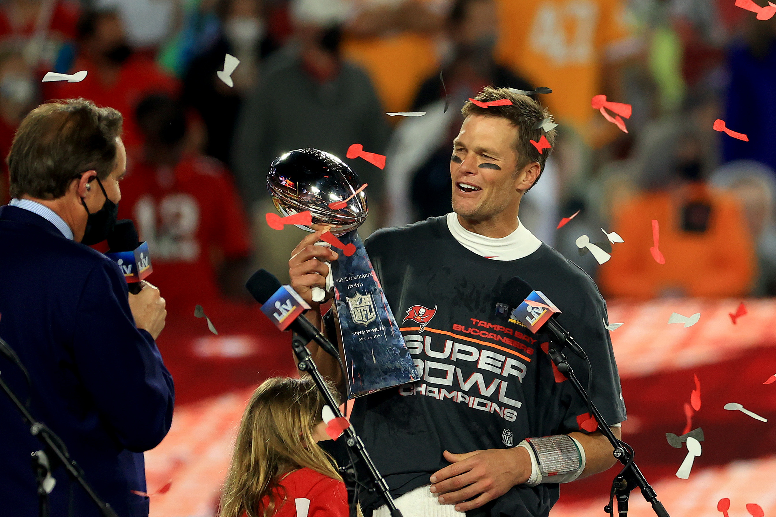 Super Bowl 2021 winners & losers: Tom Brady gets help from Gronk and  friends; Patrick Mahomes let down