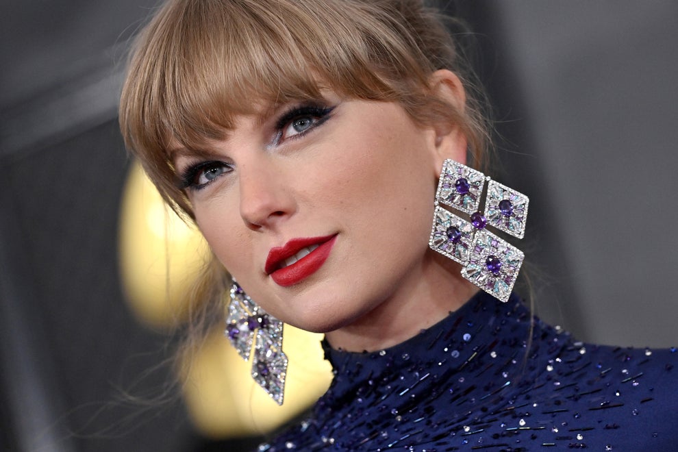 Taylor Swift Wore $3 Million Jewelry To The Grammys