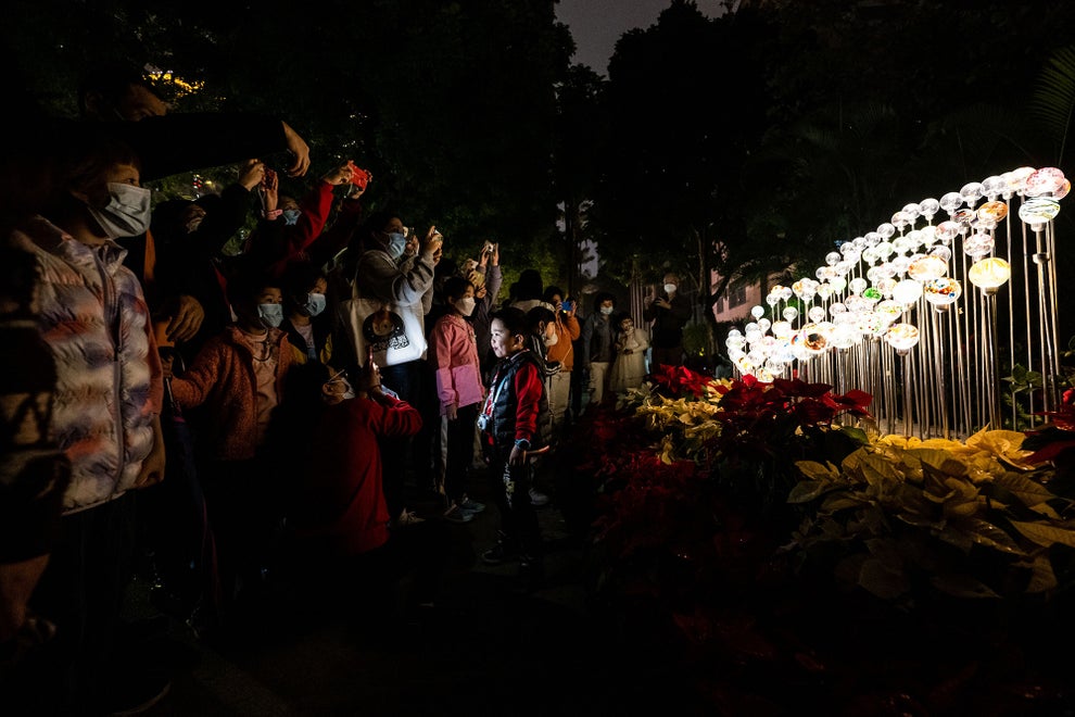 See The Magnificent Display Of Lights For The Lunar New Year Lantern ...