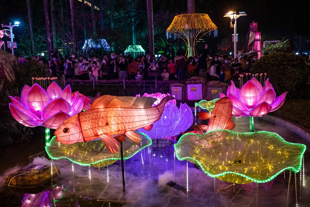 See The Magnificent Display Of Lights For The Lunar New Year Lantern ...