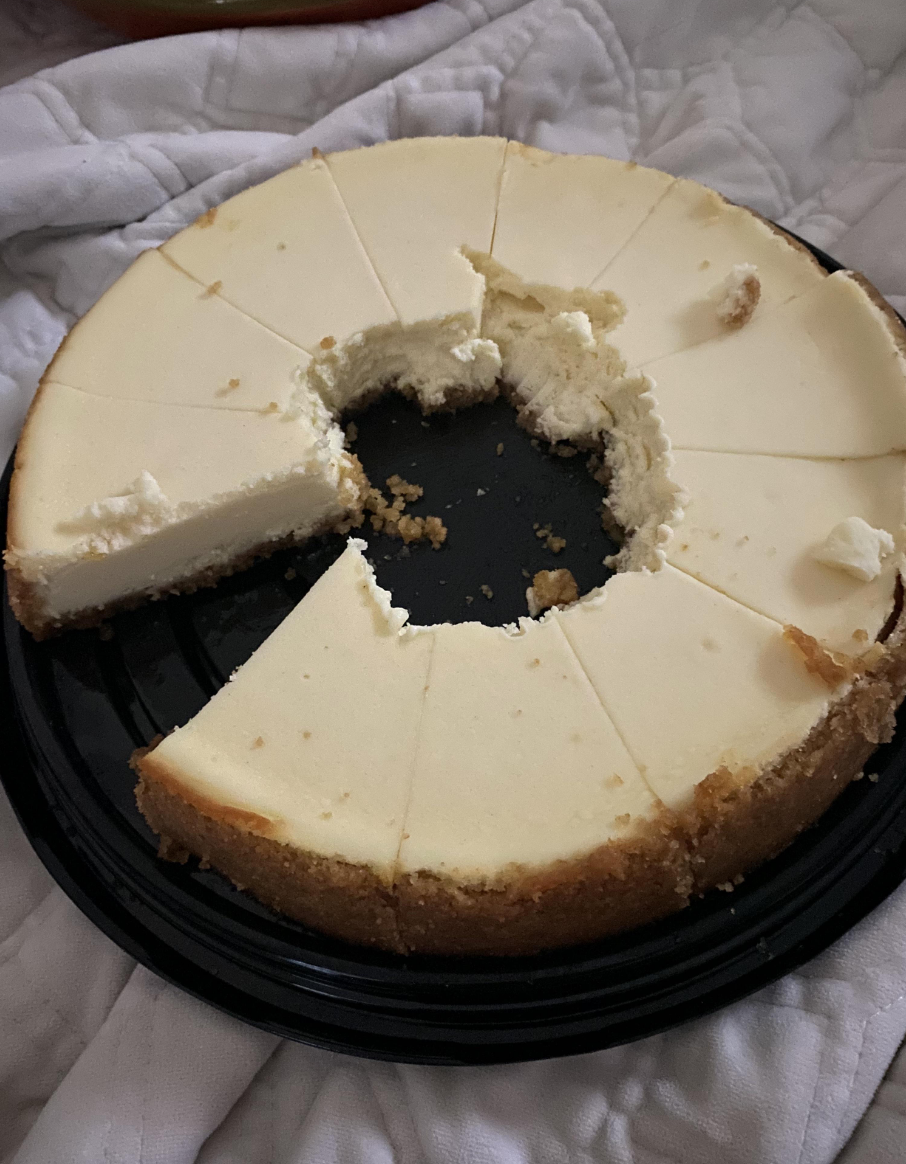 A cheesecake with a hole in the middle