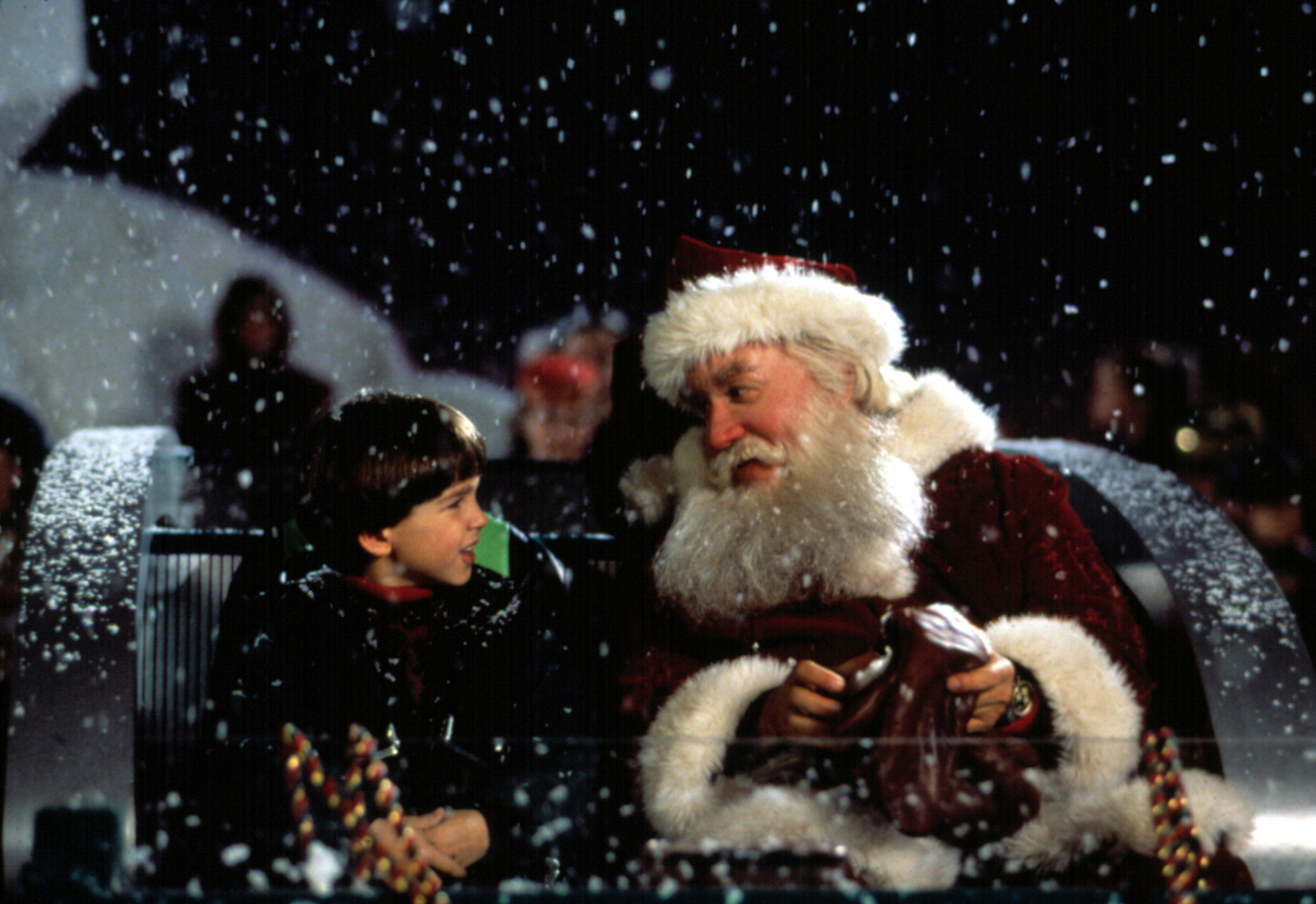 Screenshot from &quot;The Santa Clause&quot;