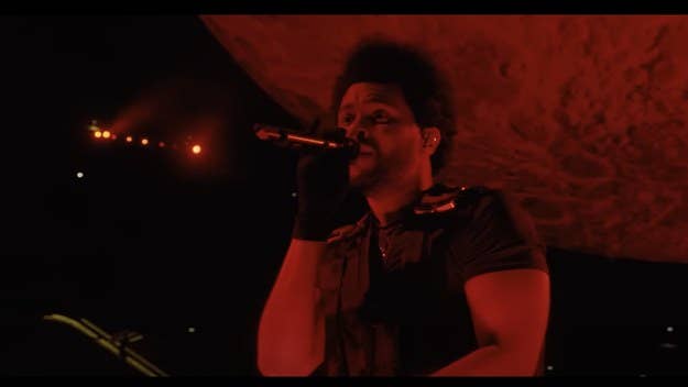 The Weeknd has shared the live video for his 'Starboy' album cut "Die For You," as a preview for his upcoming HBO concert special at L.A.'s So-Fi Stadium.
