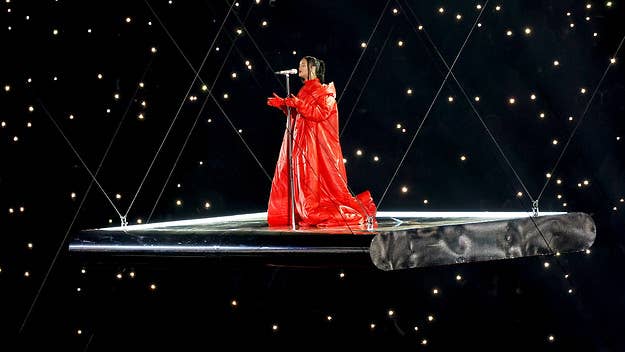 Rihanna was levitating during her Super Bowl halftime performance, literally and figuratively. We talked to stage designer Willo Perron about how it happened.