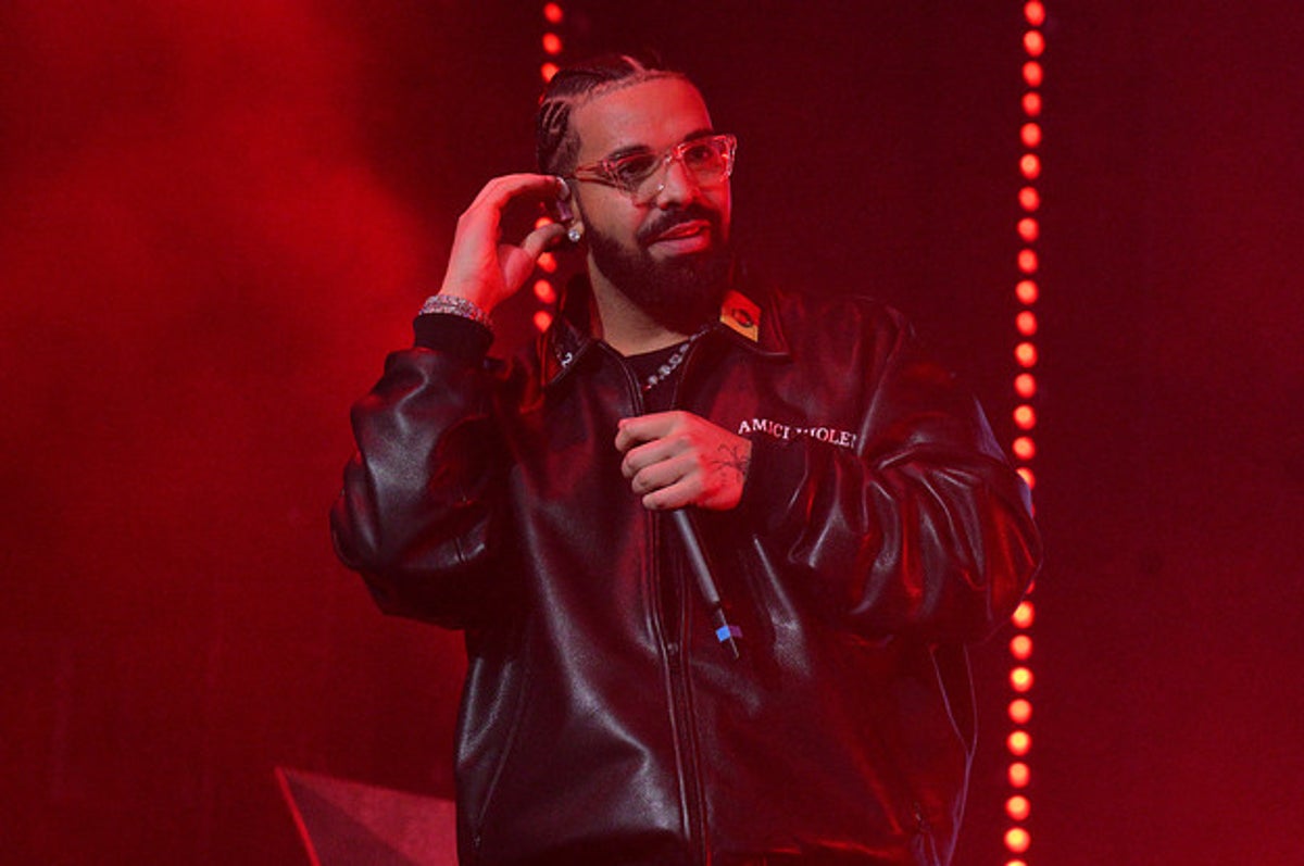 Drake Places Bet on Chiefs to Defeat the Eagles in Super Bowl LVII