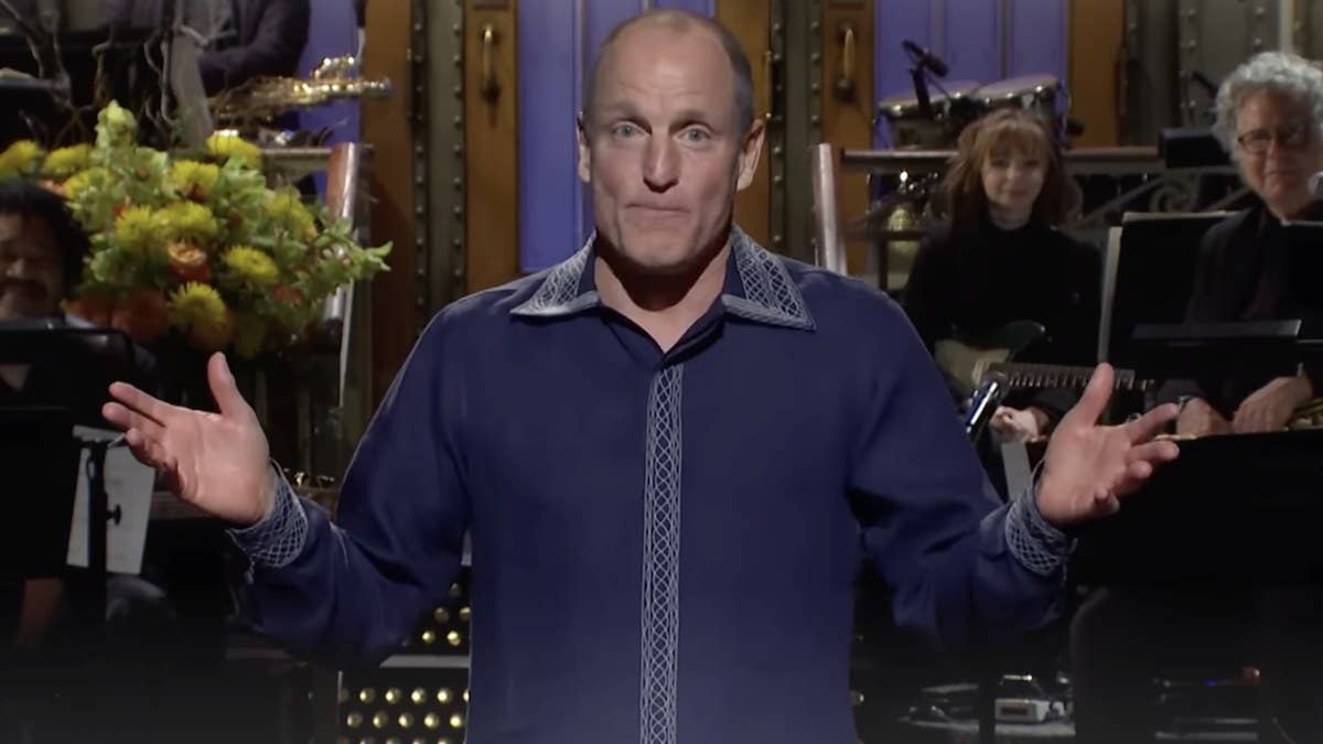 Woody Harrelson has landed himself in hot water after mentioning his anti-vaccination stance during his 'Saturday Night Live' monologue this weekend.