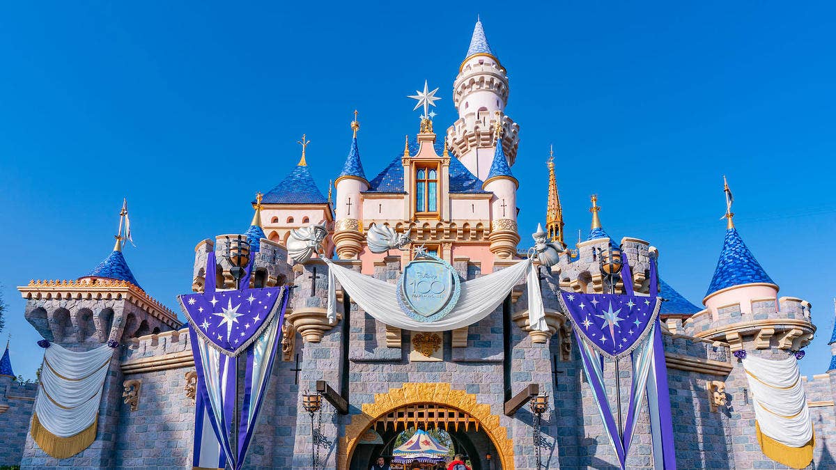 A California man has set the Guinness World Record for the most consecutive visits to Disneyland after amassing 2,995 trips to the world famous theme park.