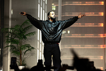Drake Live at the apollo theatre