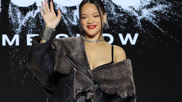PETA is gifting Rihanna a faux fur coat after the pop star was seen wearing a full-length authentic fur coat while grabbing dinner this week.