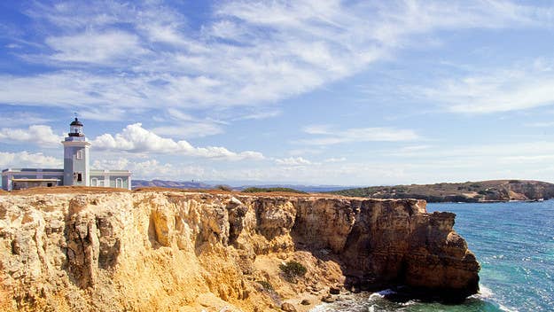 27-year-old Columbus, Indiana man Edgar Garay fell 70 feet to his death from a cliff by a lighthouse in Cabo Rojo, authorities have confirmed.