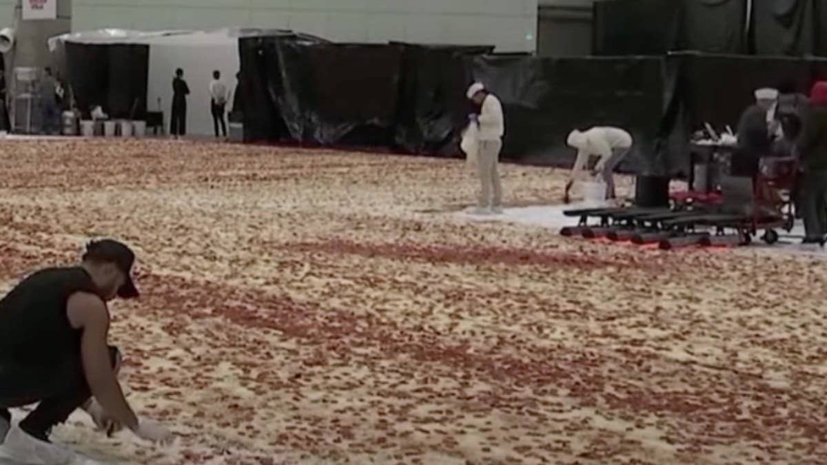 Pizza Hut has earned the Guinness Book of World Records title for "World's Largest Pizza" after making an enormous pie on Jan. 18 in California