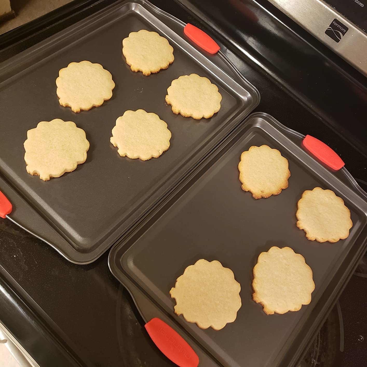 Reviewer image of baked cookies on the two baking sheets