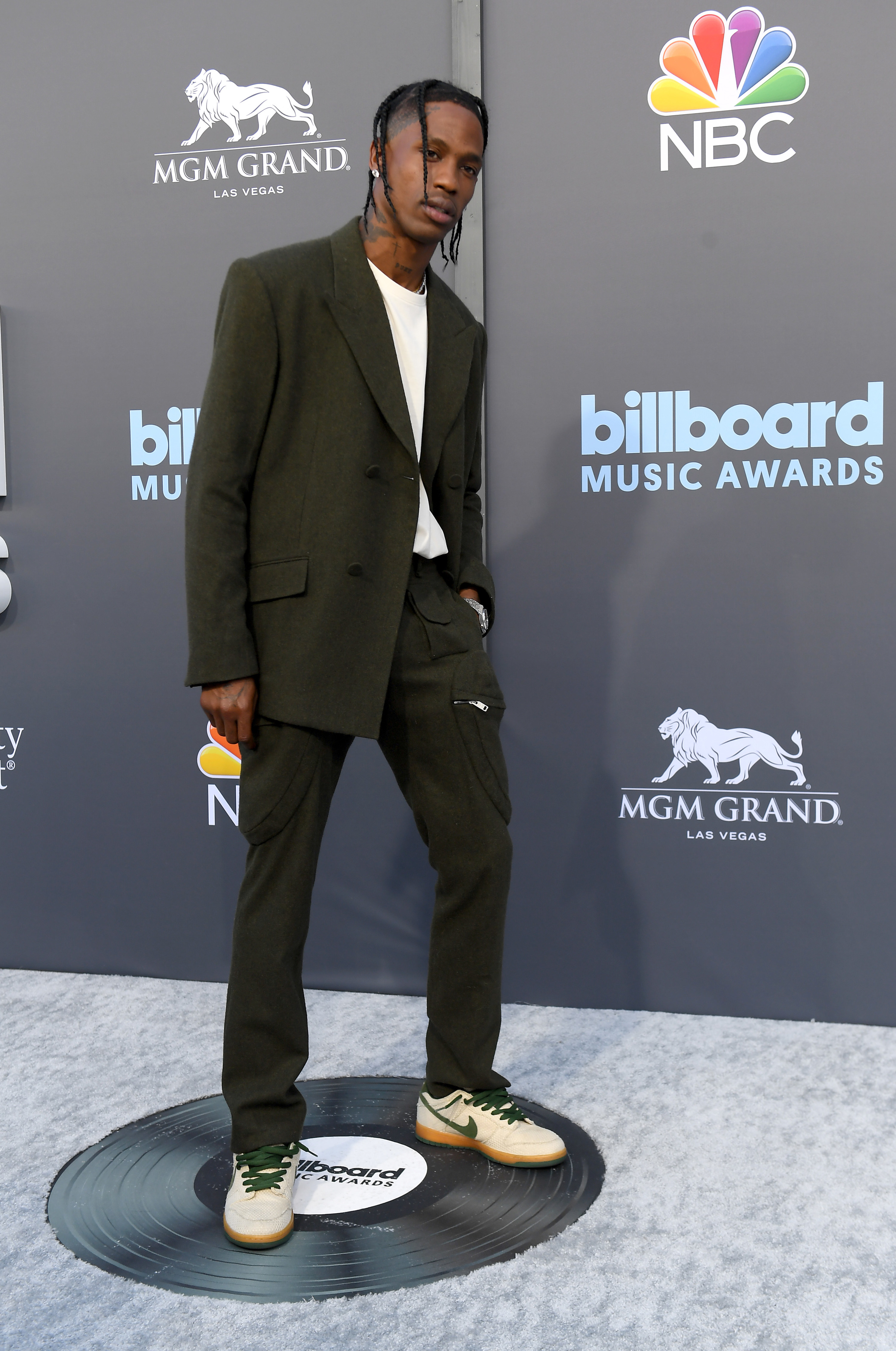 Travis poses for photos at the Billboard Music Awards