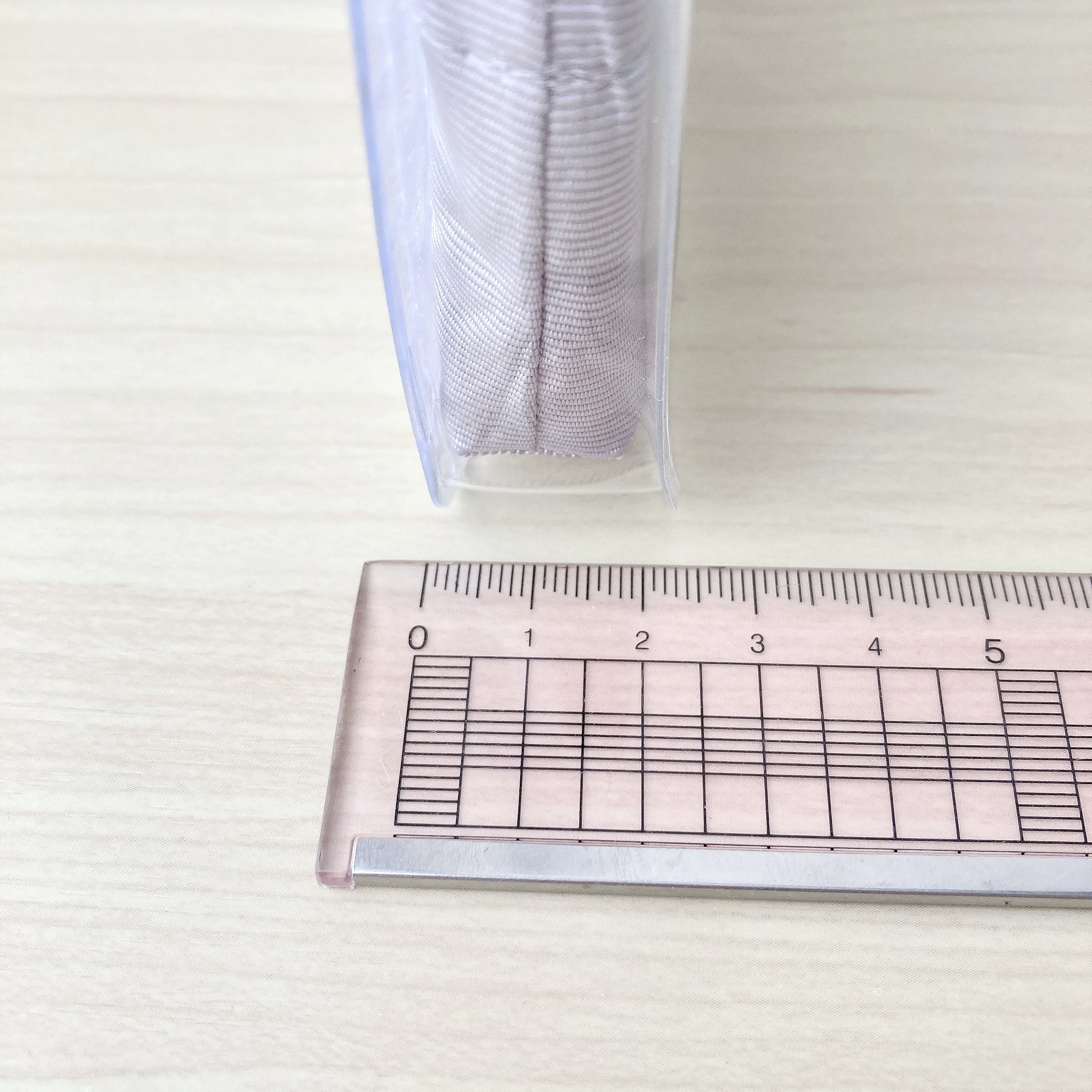 LOFT（ロフト）で見つけたオススメの文房具「ツールペンケース ピープ フラット」