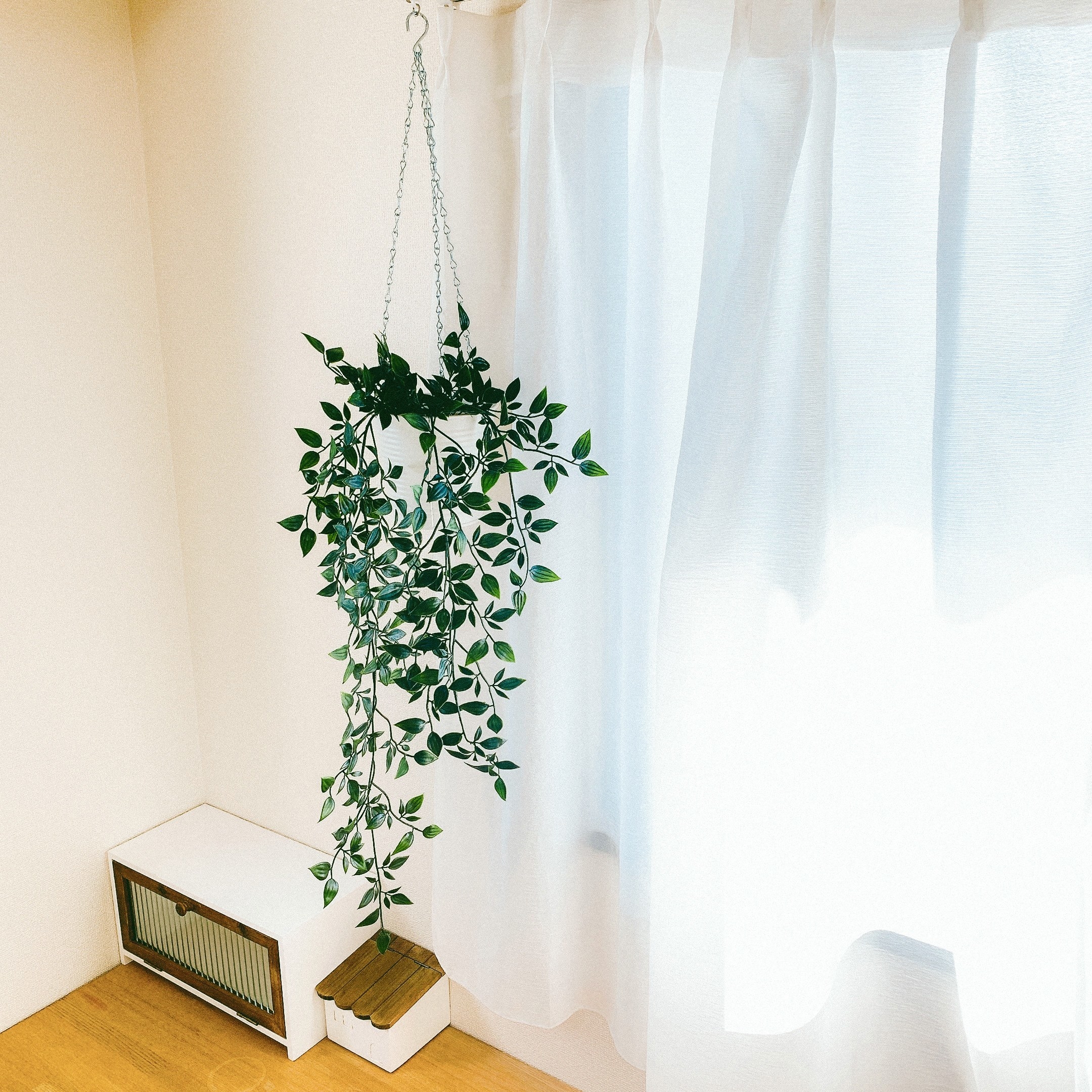 IKEA(イケア)のおすすめのインテリア「FEJKA フェイカ人工観葉植物 室内/屋外用/つり下げ型」