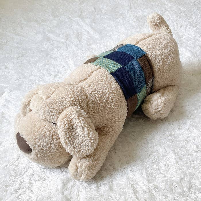 salut!(サリュ)のおすすめのアイテム「おひるねワンコ(ベージュ)」