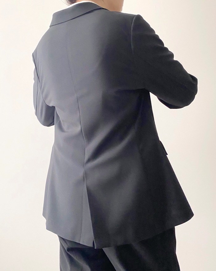 UNIQLO（ユニクロ）のオススメのジャケット「感動ジャケット セットアップ可能」