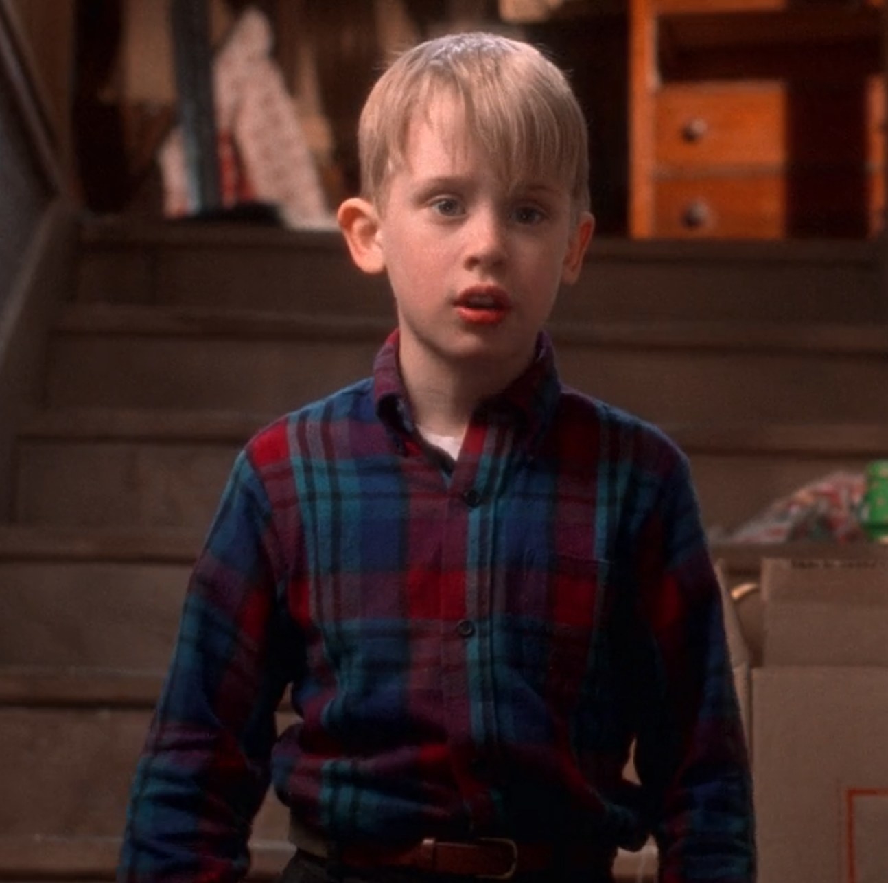 Macaulay Culkin as Kevin argues with his mom