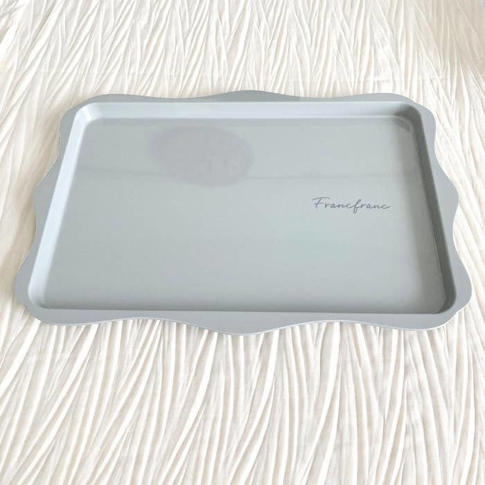 Francfranc（フランフラン）のオススメのキッチングッズ「フリル メラミントレー グレー」