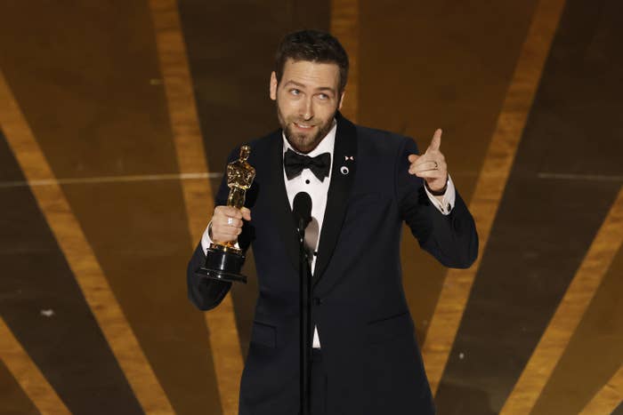 Paul giving his acceptance speech on the Oscars stage