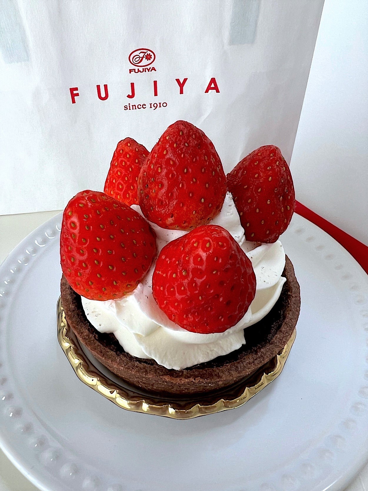 ♯Ejg17CE不二家のケーキストラップ2全6種ミニチュア苺のタルト:♂BANDAI