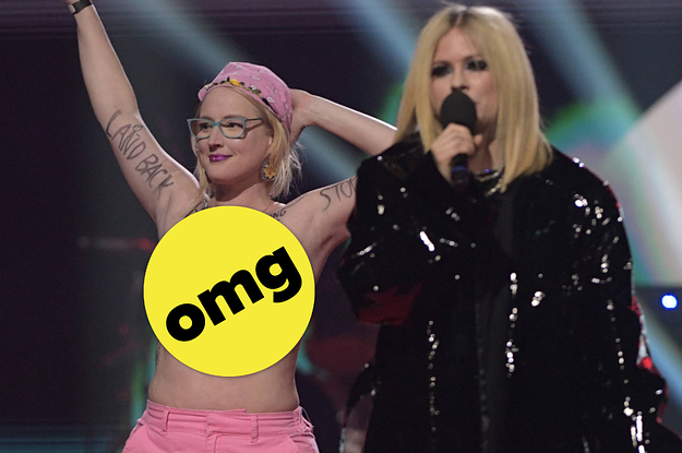 Avril Lavigne Cussed Out A Topless Lady At A Canadian Award Show For Interrupting Her