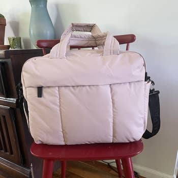 the rectangular puffy bag in light pink