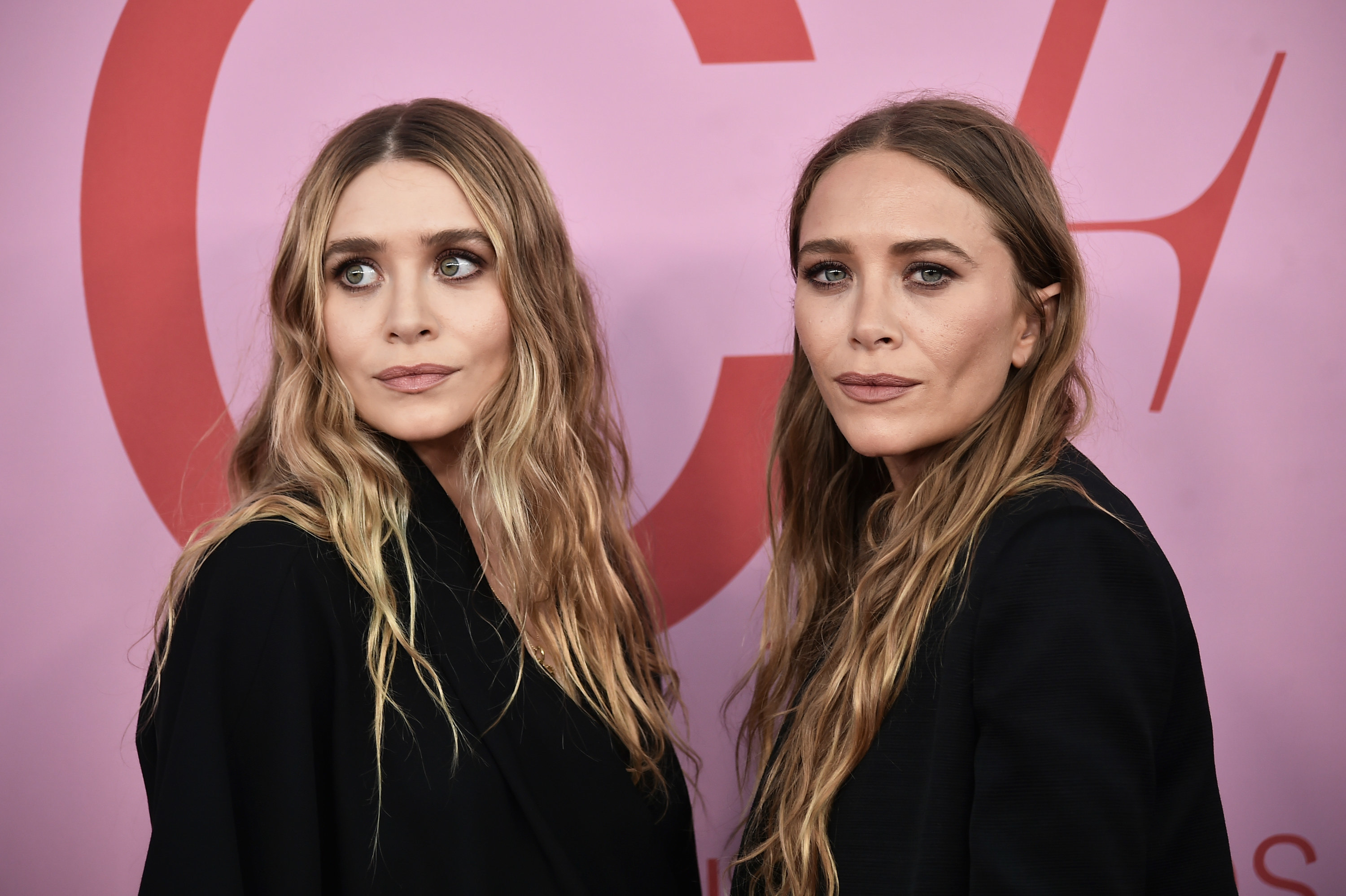 Ashley and Mary-Kate Olsen on the red carpet